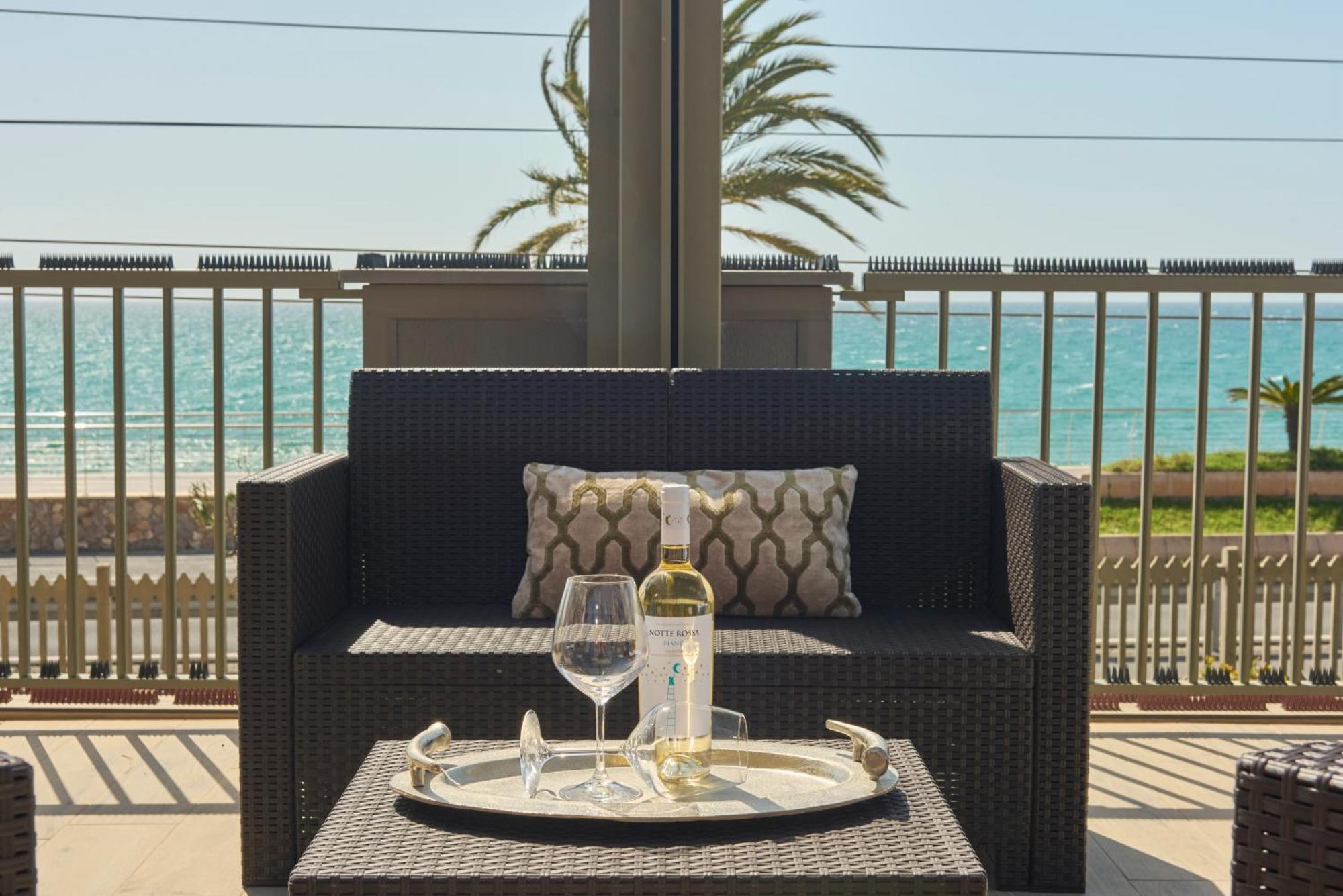 Terrazza Sul Mare A Pietra Ligure Lejlighed Eksteriør billede